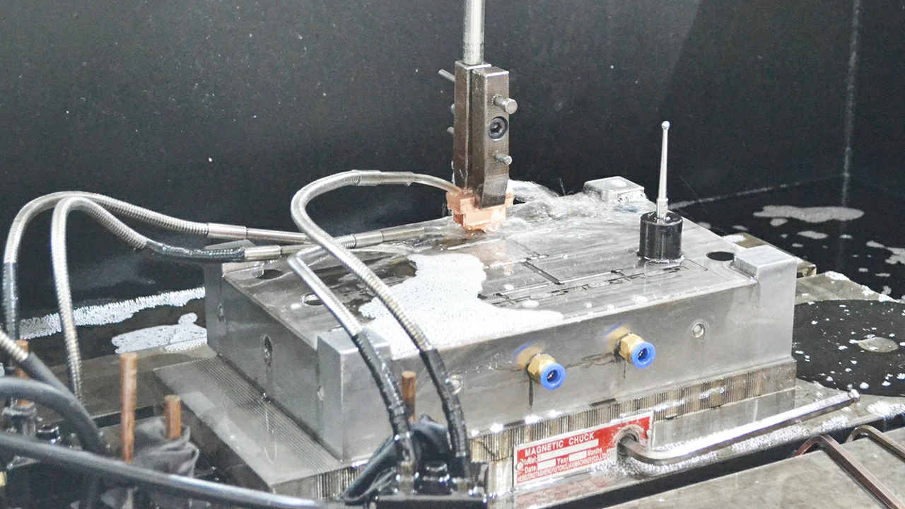 CNC machining HLH-DSC_0523